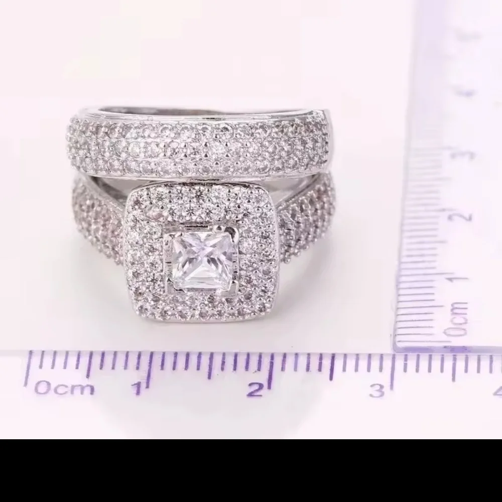 Silver Halo Ring Set